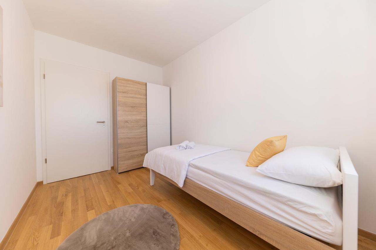 Apartment Diadora Zadar Buitenkant foto