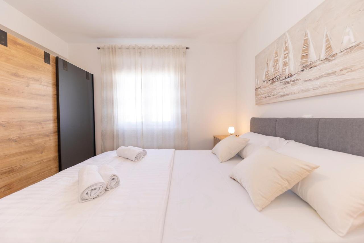 Apartment Diadora Zadar Buitenkant foto